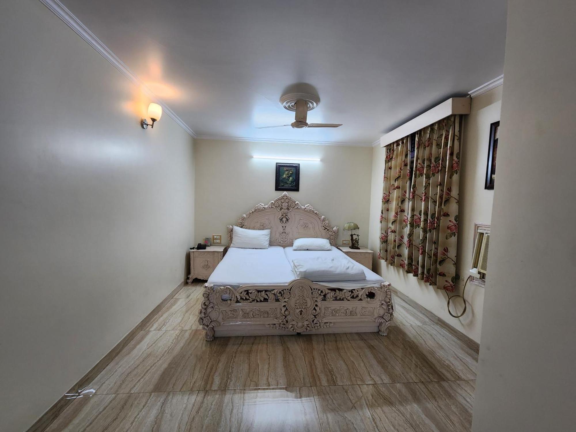 Hotel Mayur Deluxe Meerut Εξωτερικό φωτογραφία