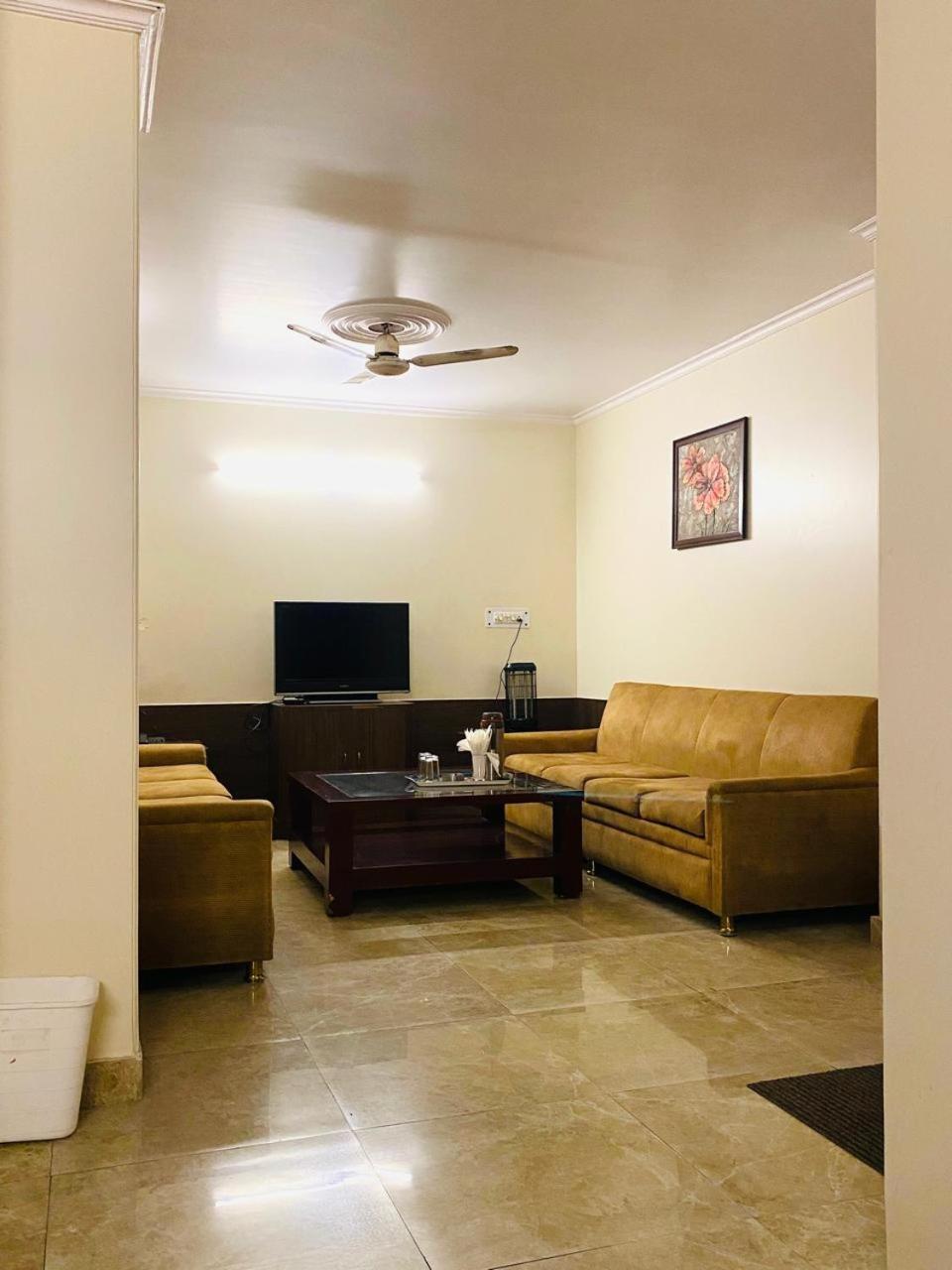 Hotel Mayur Deluxe Meerut Εξωτερικό φωτογραφία