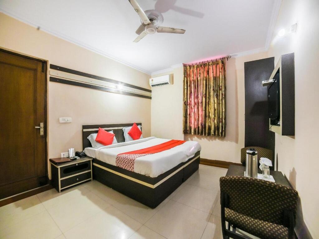 Hotel Mayur Deluxe Meerut Εξωτερικό φωτογραφία